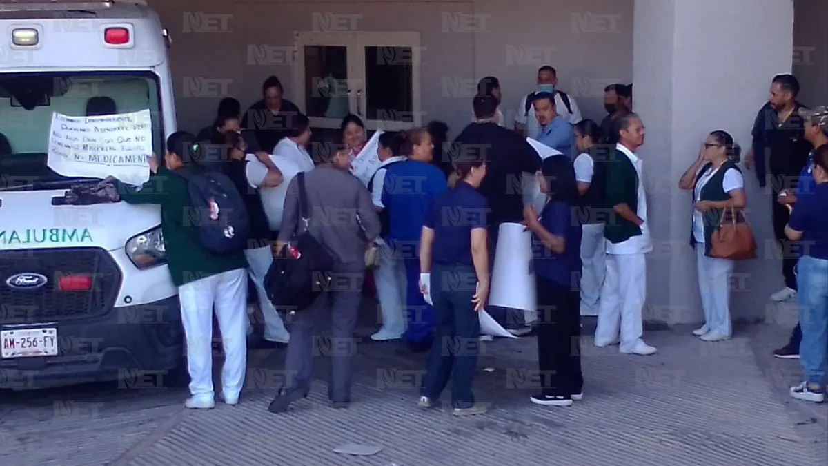 Personal de IMSS 66 protesta por falta de material y medicamentos