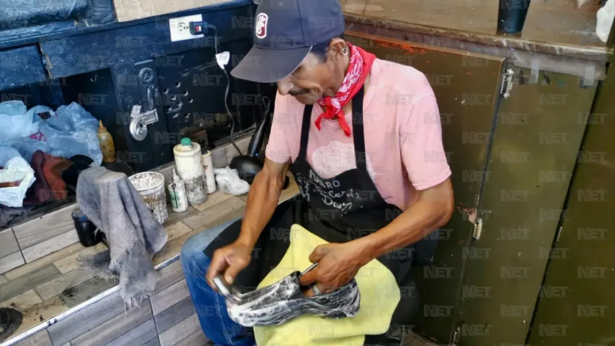 En Bolería Don Beto sacan brillo a los zapatos desde 1980