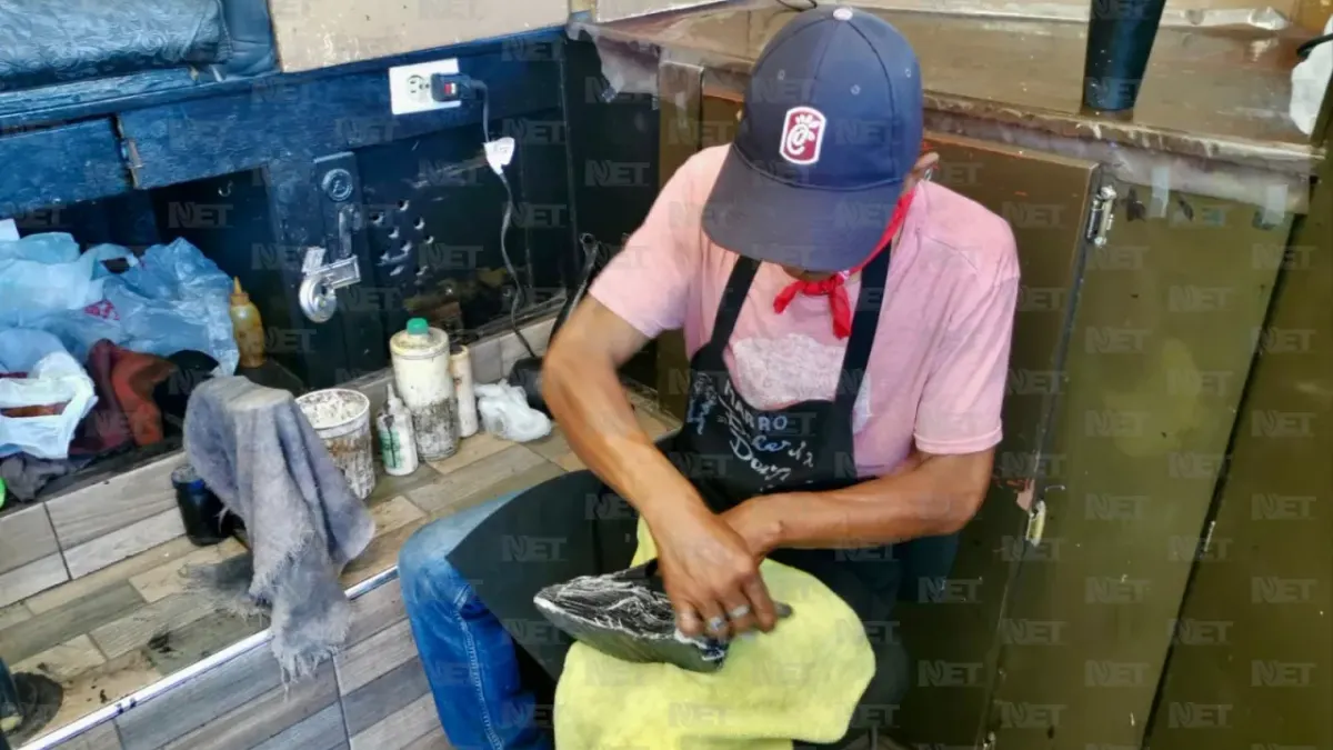 En Bolería Don Beto sacan brillo a los zapatos desde 1980