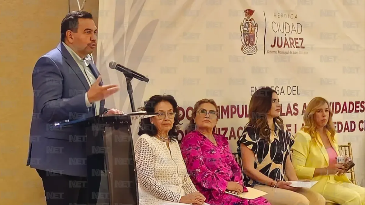 Entrega Municipio apoyos económicos a 53 OCS