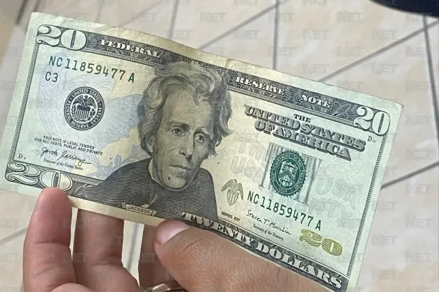 Sube ligeramente el dólar en casas de cambio este jueves