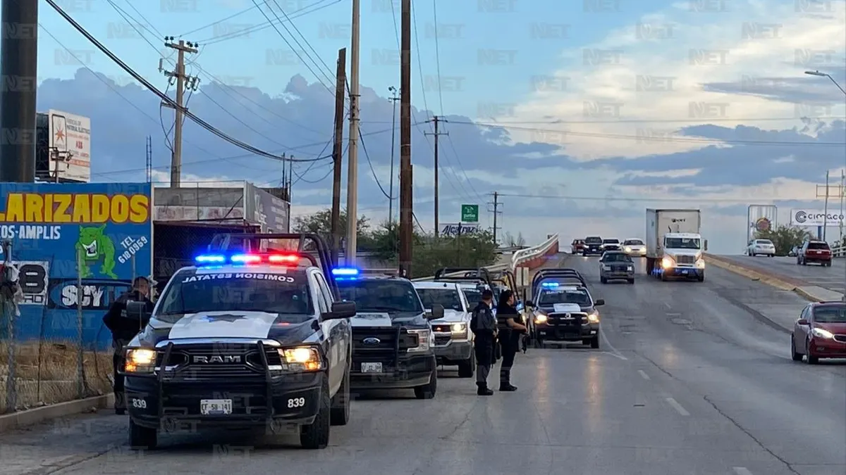 Colocan narcomantas en puentes de Juárez