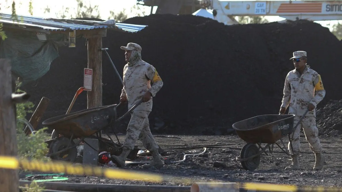 Inundación en pozos obstaculiza rescate de mineros en Sabinas