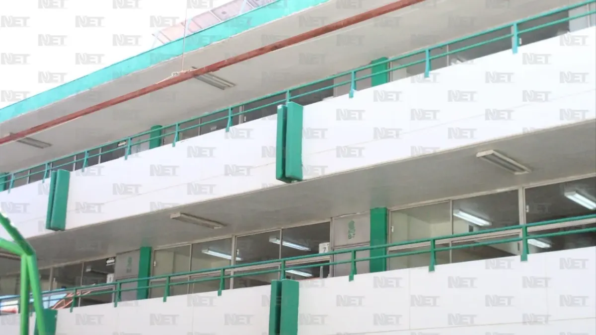 Cuenta Juárez con más de 25 mil espacios disponibles en preparatorias
