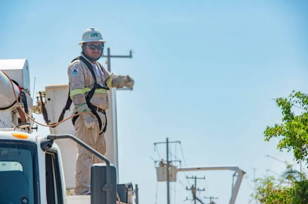 Advierte sindicato falta de personal en CFE para atender demanda de Chihuahua