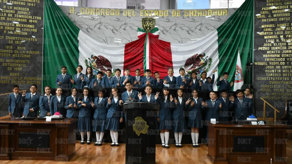 Participan niños como diputados infantiles en el Congreso del Estado