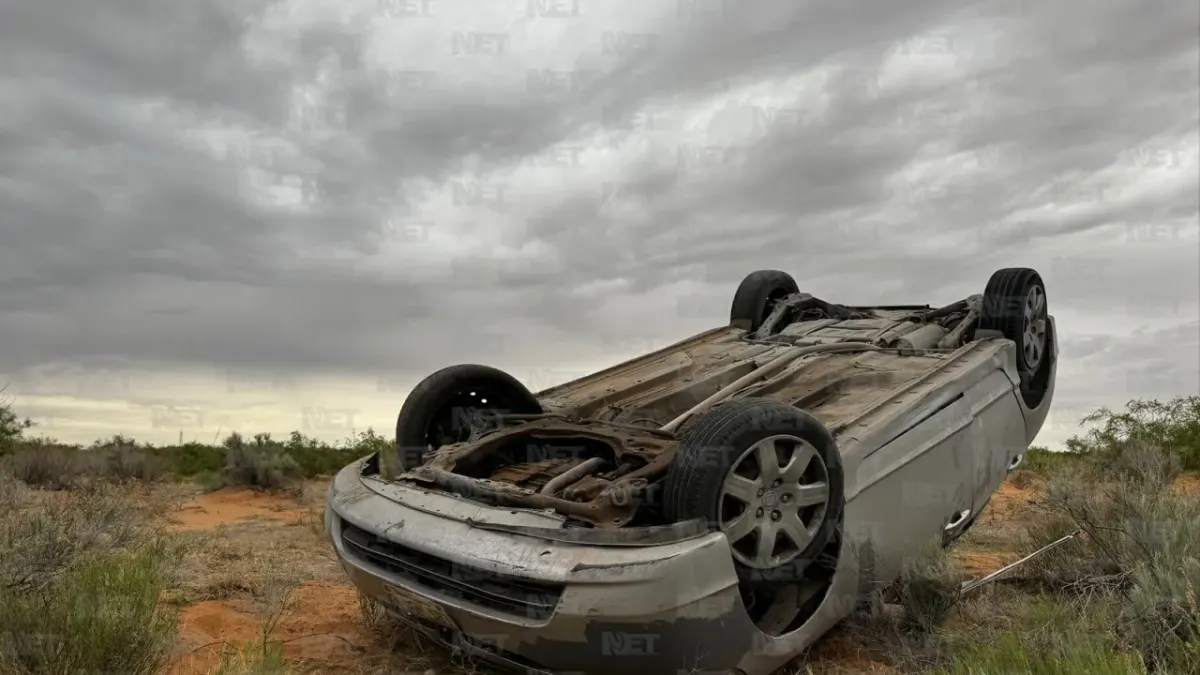 Conductor se queda dormido y vuelca en carretera Anapra Santa Teresa