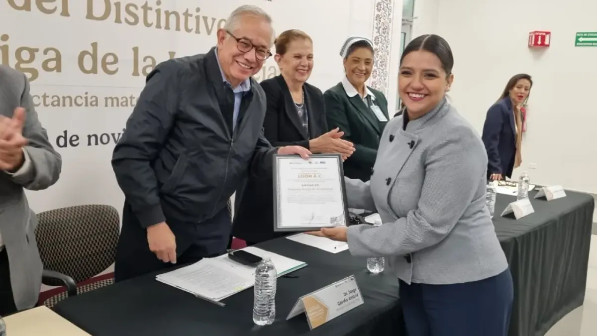 Entrega IMSS distintivo 'Empresa Amiga de la Lactancia Materna'