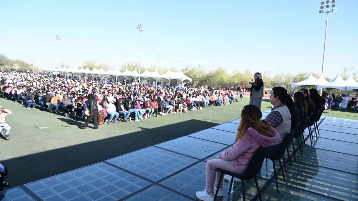 Juárez: Entregan tarjetas de apoyo para hijos de madres trabajadoras