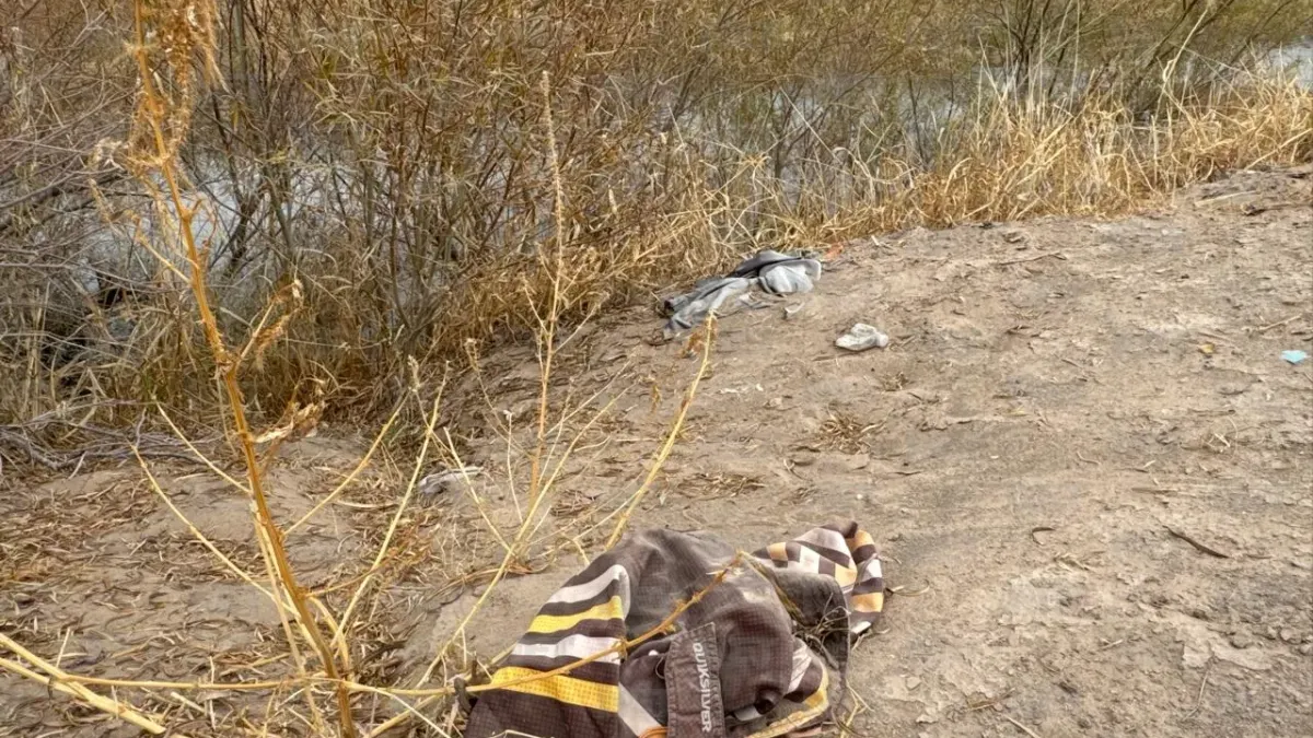 Instalan picos en el muro fronterizo en Ciudad Juárez