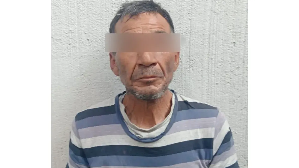 Parral: Policías lo revisan y le encuentran droga