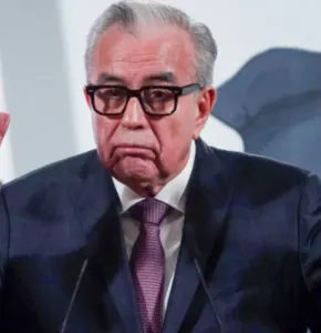 Investigan cuentas bancarias de Rocha Moya y sus hijos