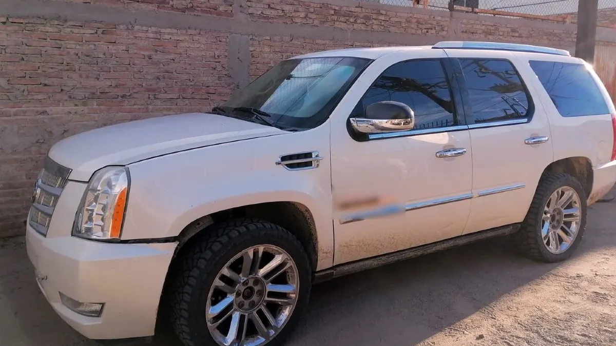 Localizan arsenal en camioneta en Sonora