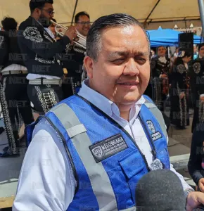Cuestiona Carlos Ortiz uso de mil 500 camiones para llenar informe de Sheinbaum