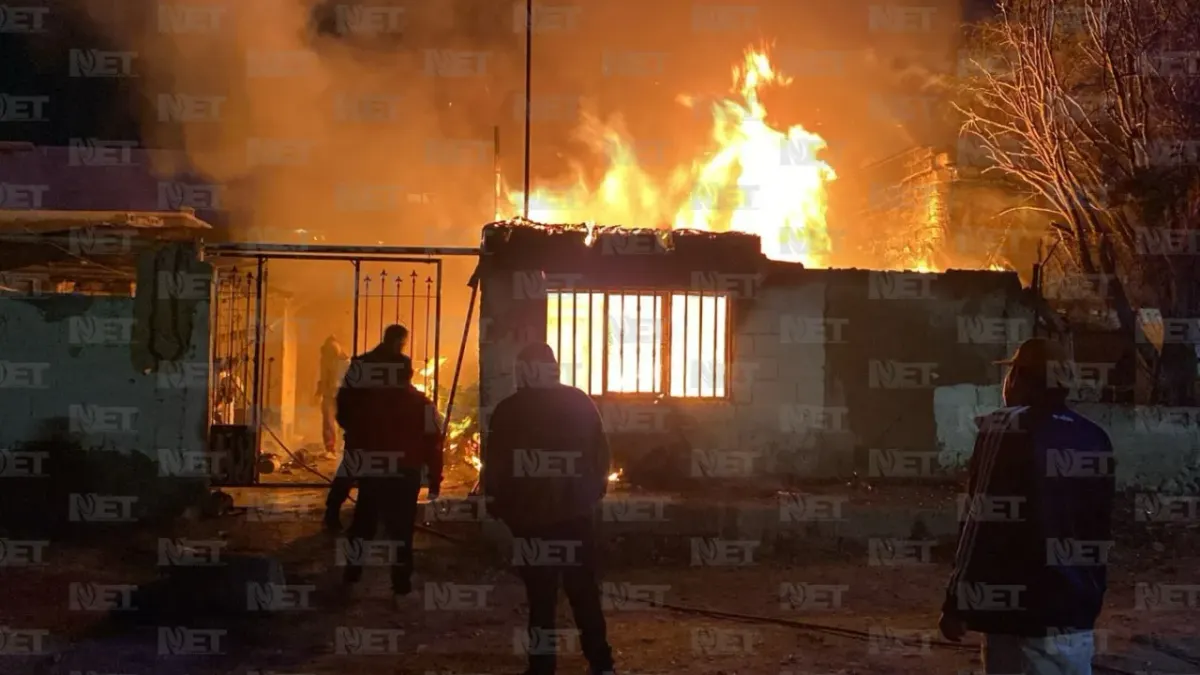 Familia lo pierde todo en incendio de su casa por aparente corto circuito