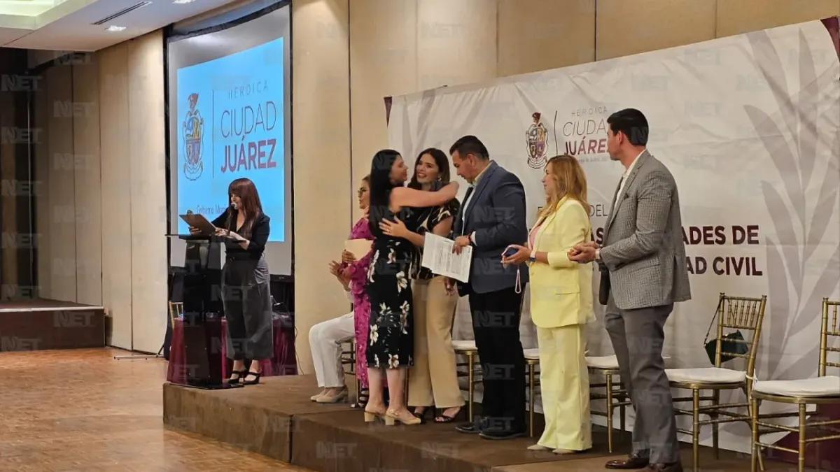 Entrega Municipio apoyos económicos a 53 OCS