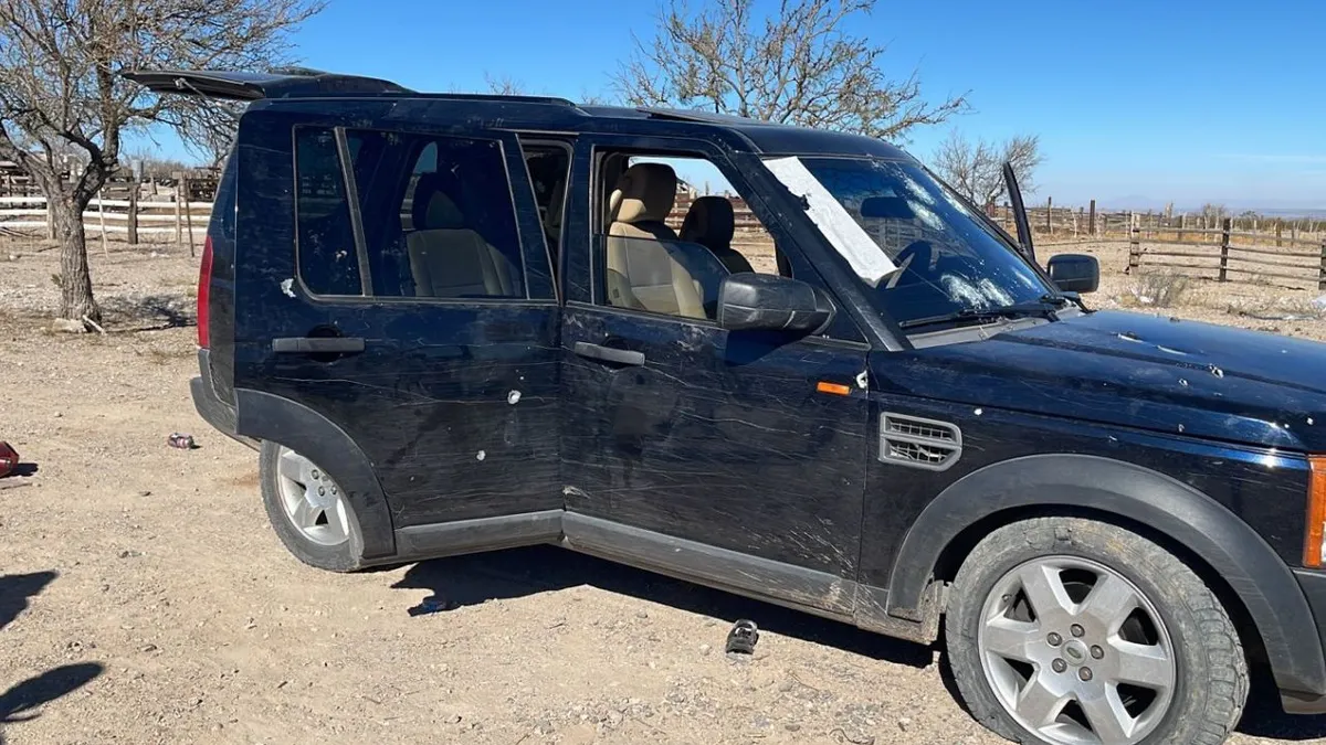 Localizan vehículos y equipo táctico tras enfrentamiento en Guadalupe