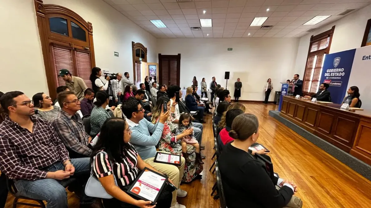Entrega de distintivos Chihuahua Market