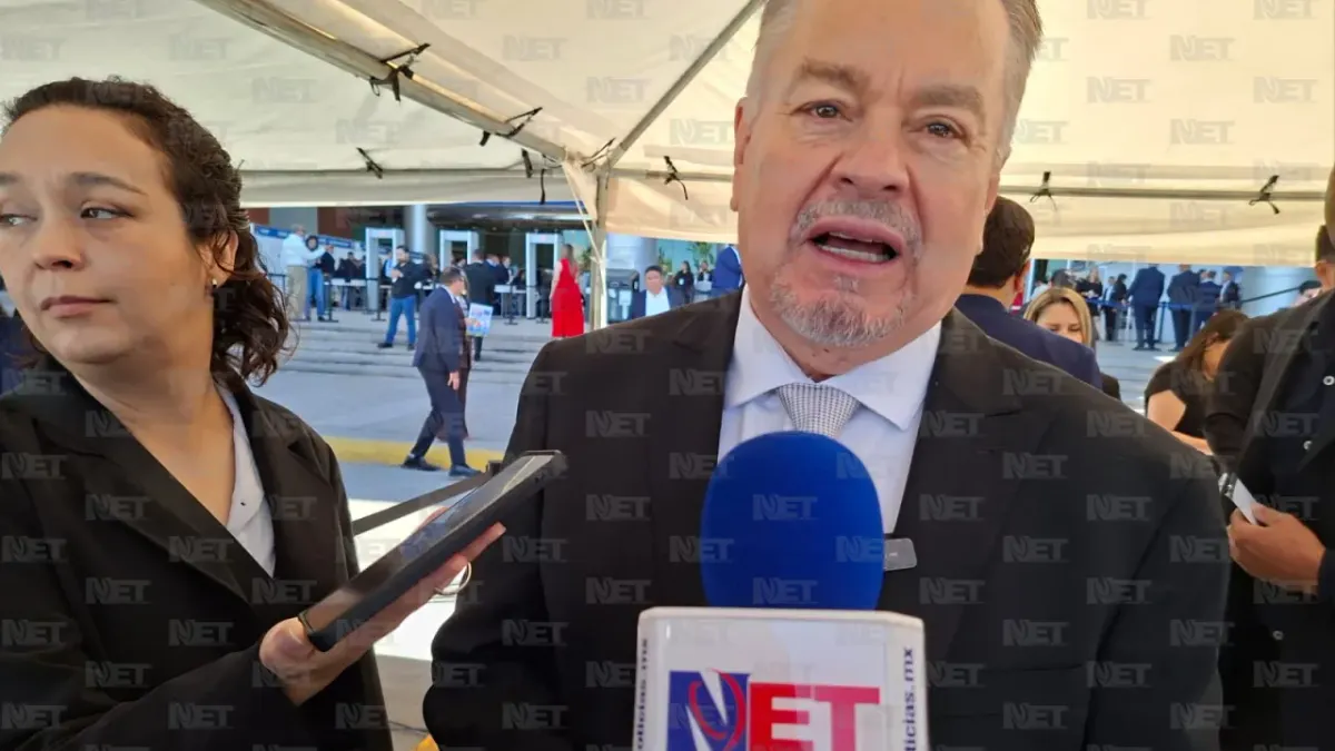 Califica Mario Vázquez como 'espectáculo político' marcha de Morena