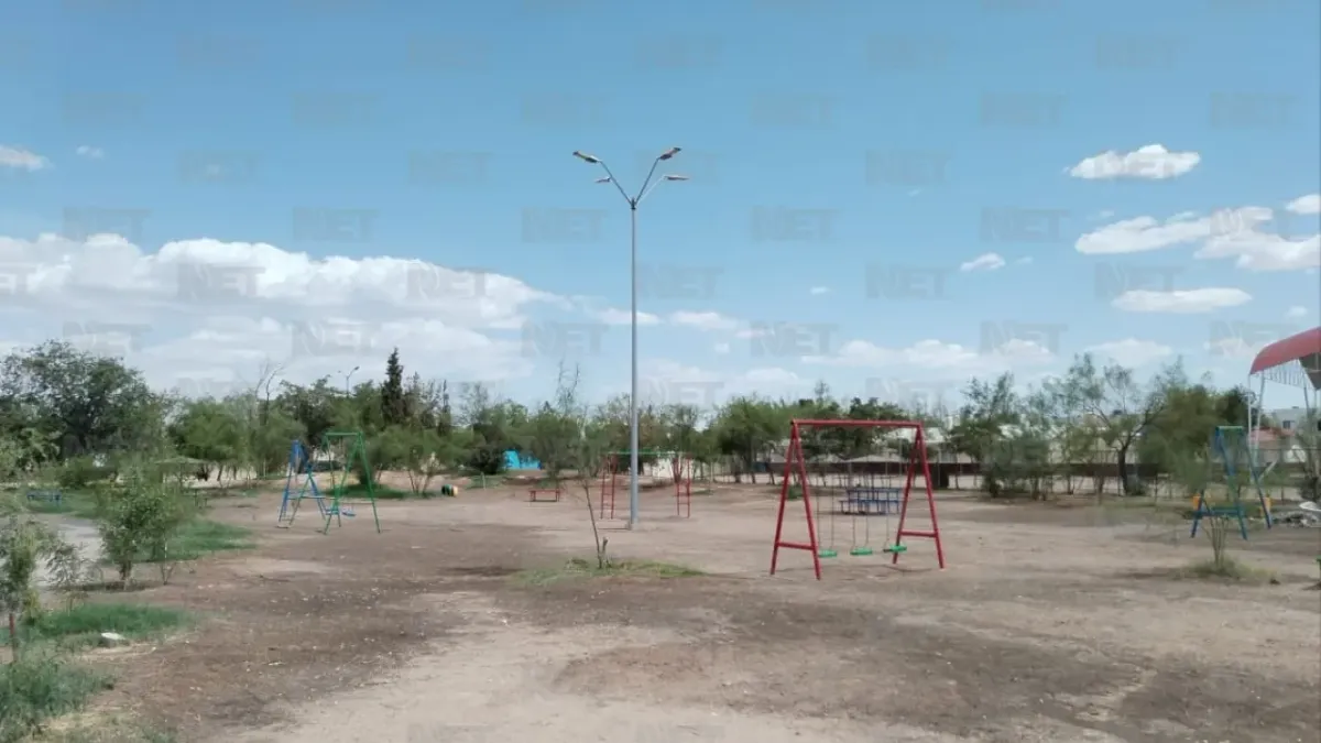 Disfrutan vecinos de Jardines del Valle de un parque renovado