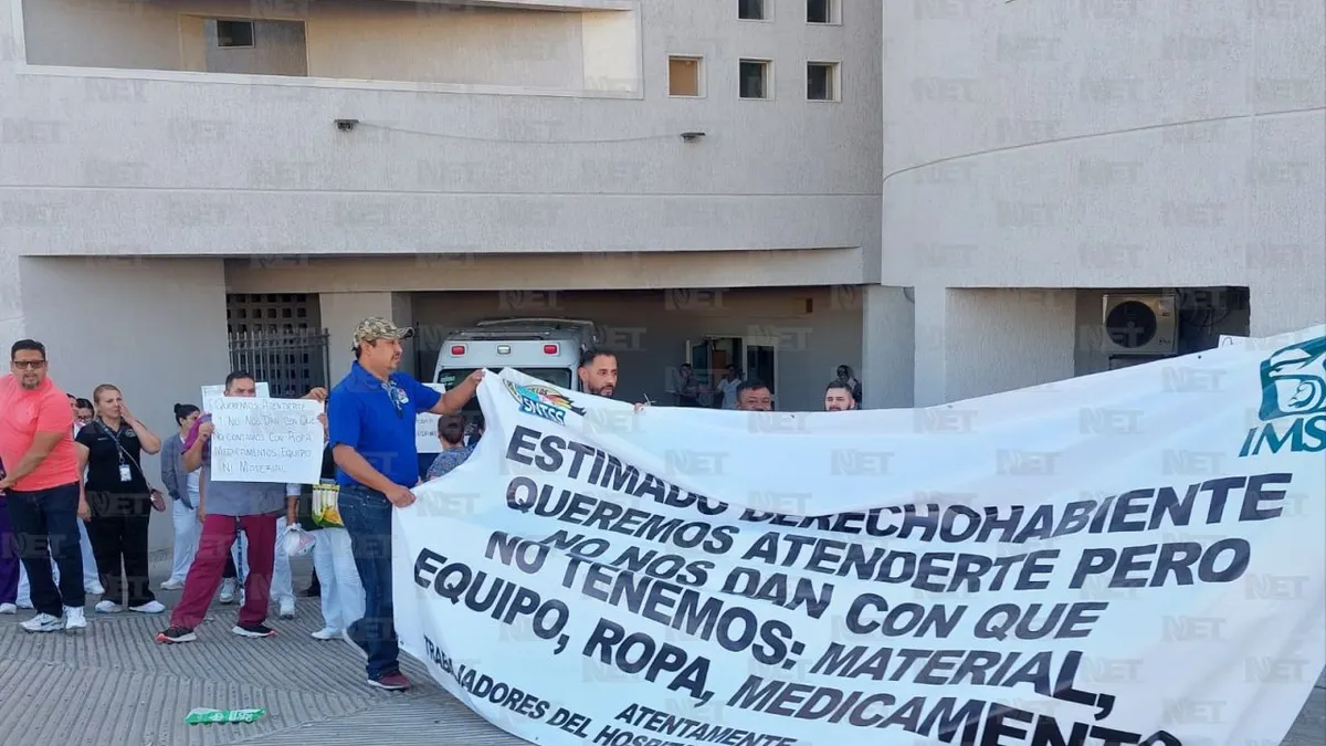 Personal de IMSS 66 protesta por falta de material y medicamentos