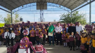 Entregará Municipio 110 mil mochilas y 30 mil loncheras en Juárez