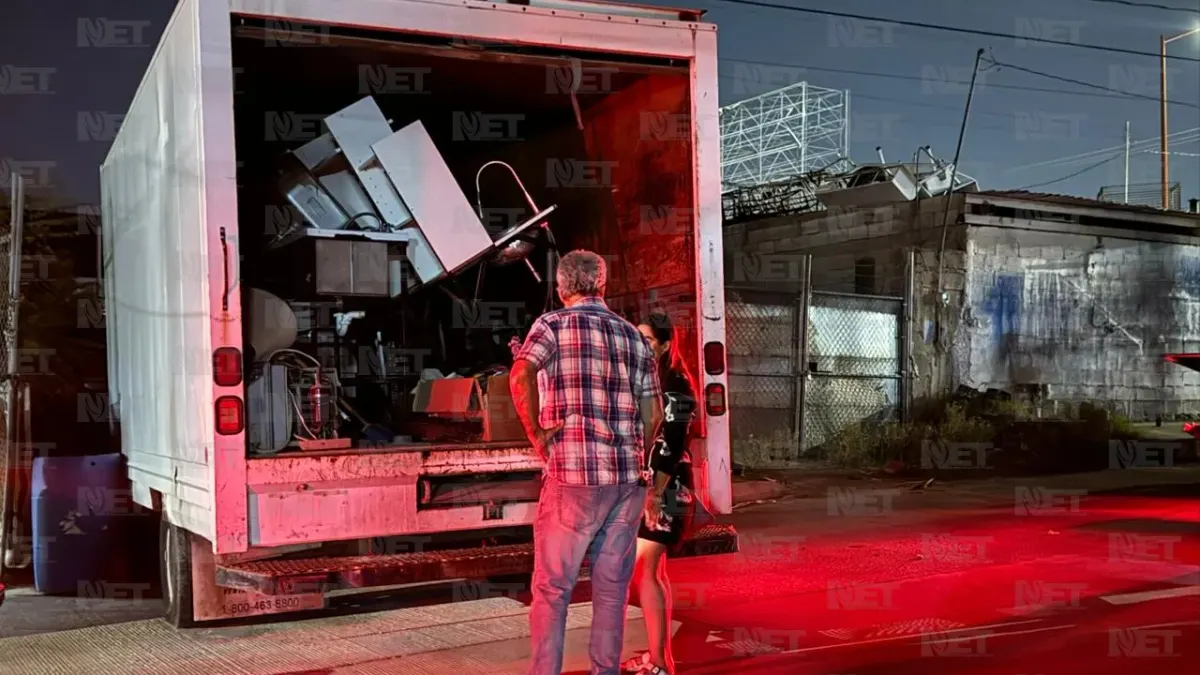 Vecinos heroicos frustran robo con grúa en La Cuesta