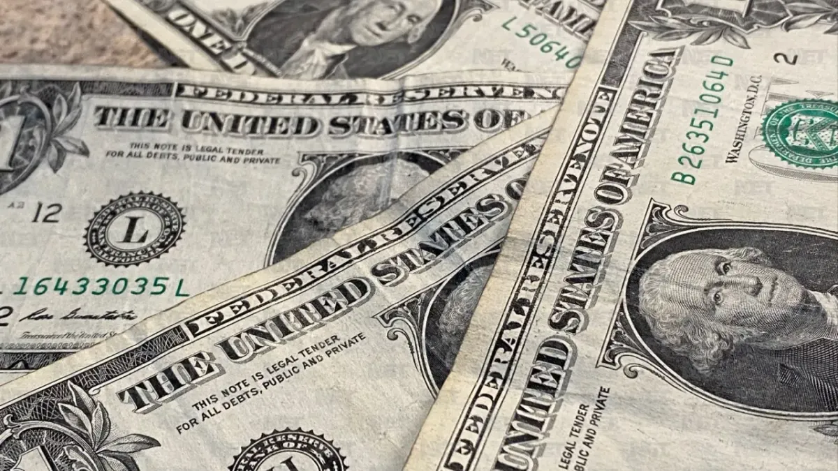 Amanece dólar sin cambios; así cotiza hoy